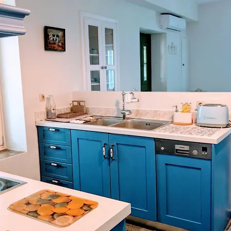 Stellinas House 2 * Andros Town
