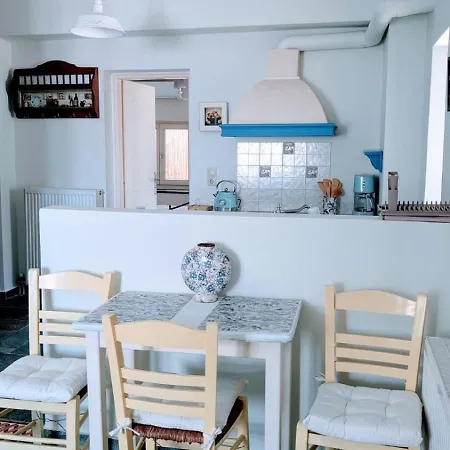 Apartment Stellinas House 2 *