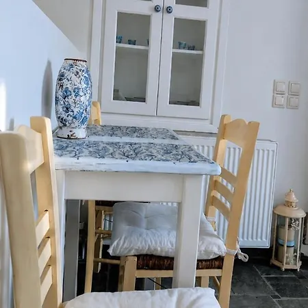 Stellinas House 2 Апартаменты *
