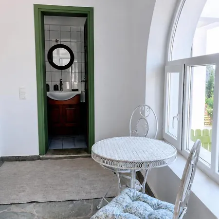 Stellinas House 2 Апартаменты *